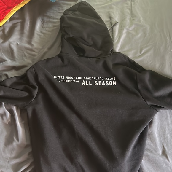 H&M hoodie - Picture 2 of 3